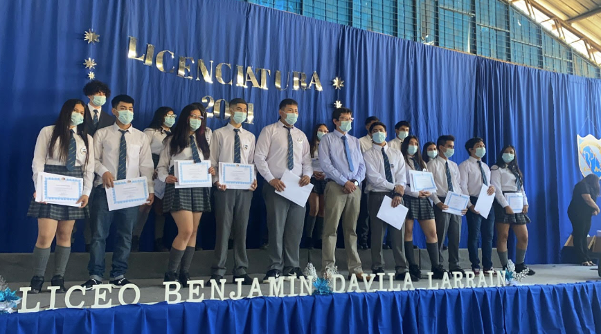 Liceo Industrial Bicentenario Benjamín Dávila Larraín realiza Licenciatura de la generación 2021
