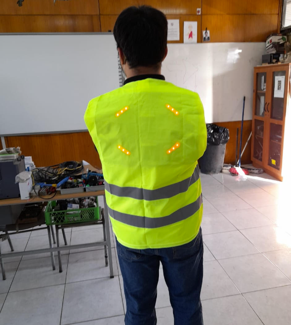 Estudiante del Liceo Bicentenario Industrial de Electrotecnia Ramón Barros Luco recibe el primer lugar en los premios AIE-Tecnología Chilena 2021 con innovador proyecto