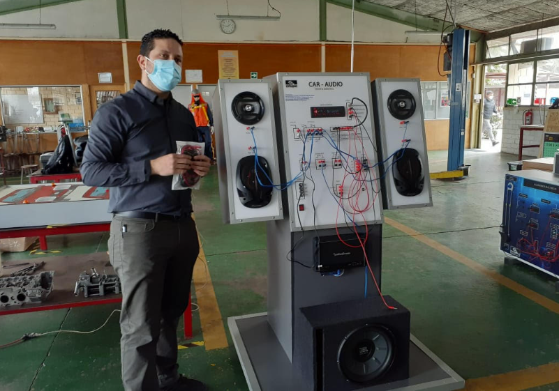 Liceo Industrial Domingo Matte Pérez recibe maquetas didácticas para la Especialidad de Mecánica Automotriz