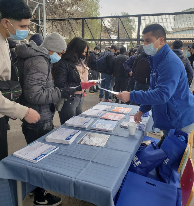 Liceo Industrial de San Miguel Agustín Edwards Ross realiza Feria TP para estudiantes de cuarto medio