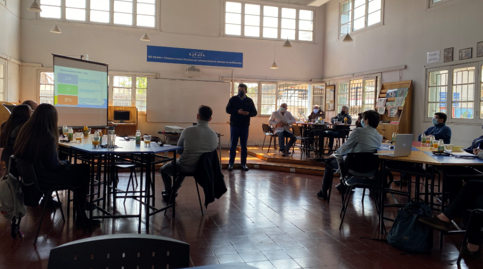 Liceo Industrial de San Miguel Agustín Edwards Ross realiza el tercer Consejo Escolar que contó con la participación de la Directora del Centro de Liderazgo UDD